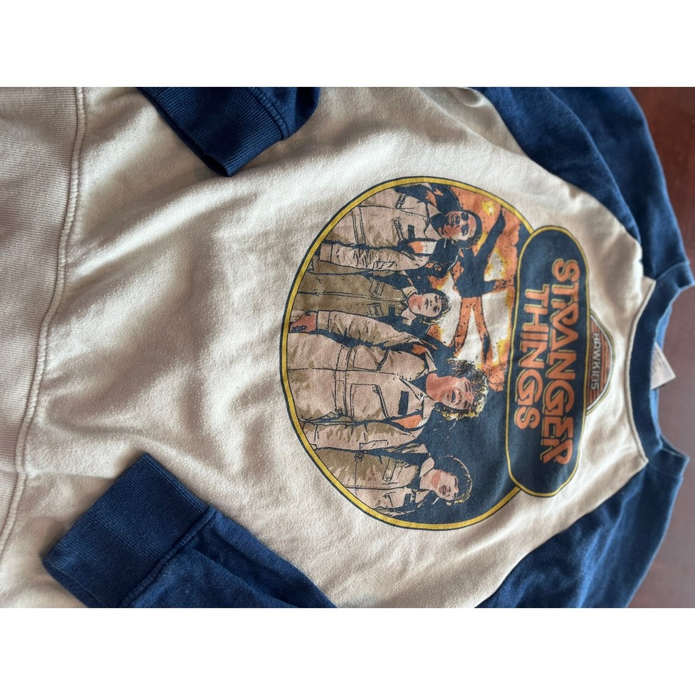 Stranger Things Netflix Official Merchandise Raglan Sweatshirt‎ Size L